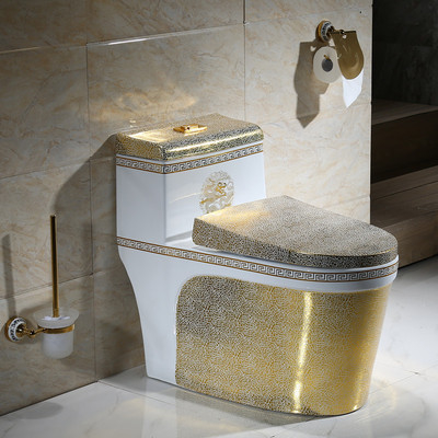 comprar Vaso sanitário de cerâmica de peça única dourada para banheiro de luxo fabricação em linha