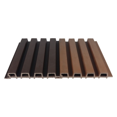 comprar Painel de parede do revestimento de Brown 25x227mm WPC para a prancha tomando partido composta plástica da grade da madeira do parque do hotel fabricação em linha