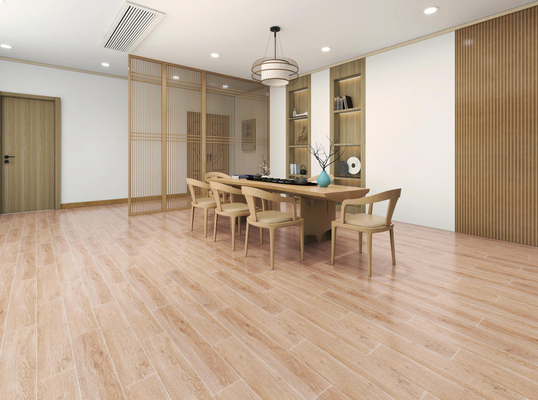 A porcelana ISO9001 de madeira telha a tira caqui para a decoração 0.95cm dos azulejos da parede do assoalho do apartamento do quarto 15*90cm