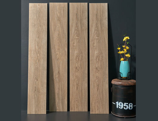 Porcelana vitrificada cerâmica do efeito da madeira da telha 250x1500mm da espessura de 1000SQM 9.5mm